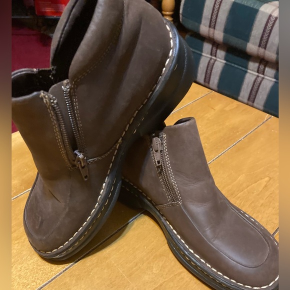 NWOT Ladies Size 5 1/2 DrScholl’s Cloud Brown Leather PullOn Boots With Zippers - Picture 7 of 16